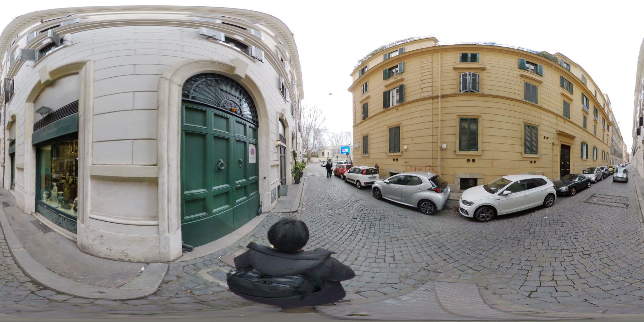 Street view near Casa Brunetti, Campo Marzio — © akiyoshiii213 (CC BY-SA · Mapillary)