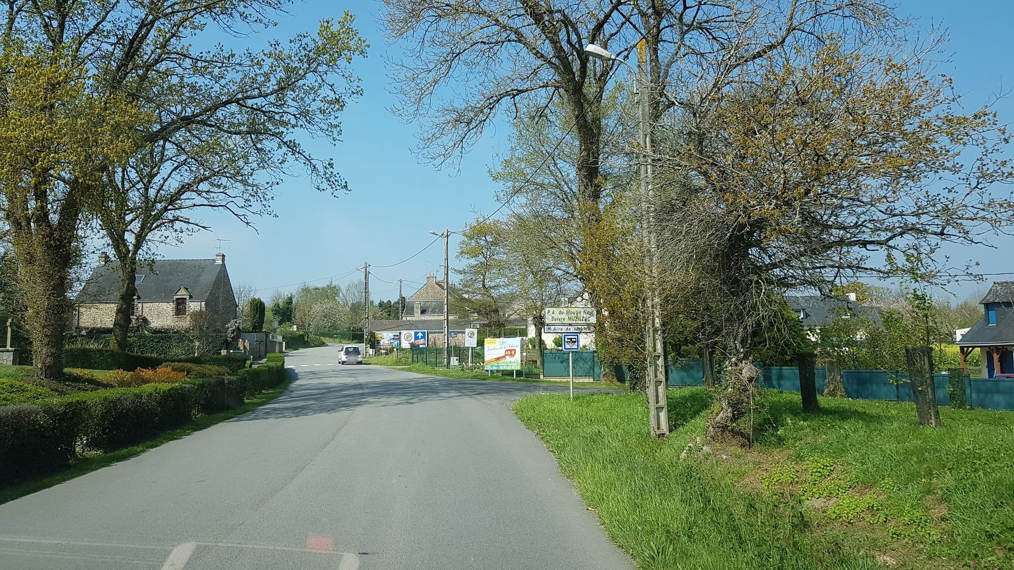 Street view near Aire de service Péaule, Péaule — © jerome_pietri (CC BY-SA · Mapillary)