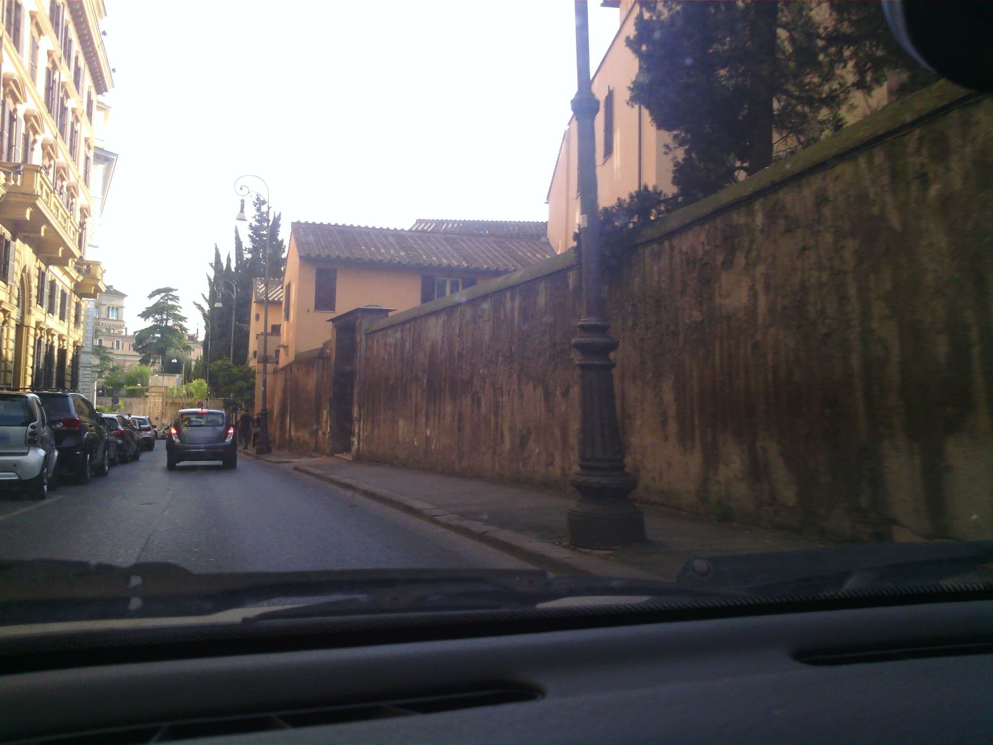 Street view near Terrace & Fitness Suit, Ludovisi — © giardia (CC BY-SA · Mapillary)