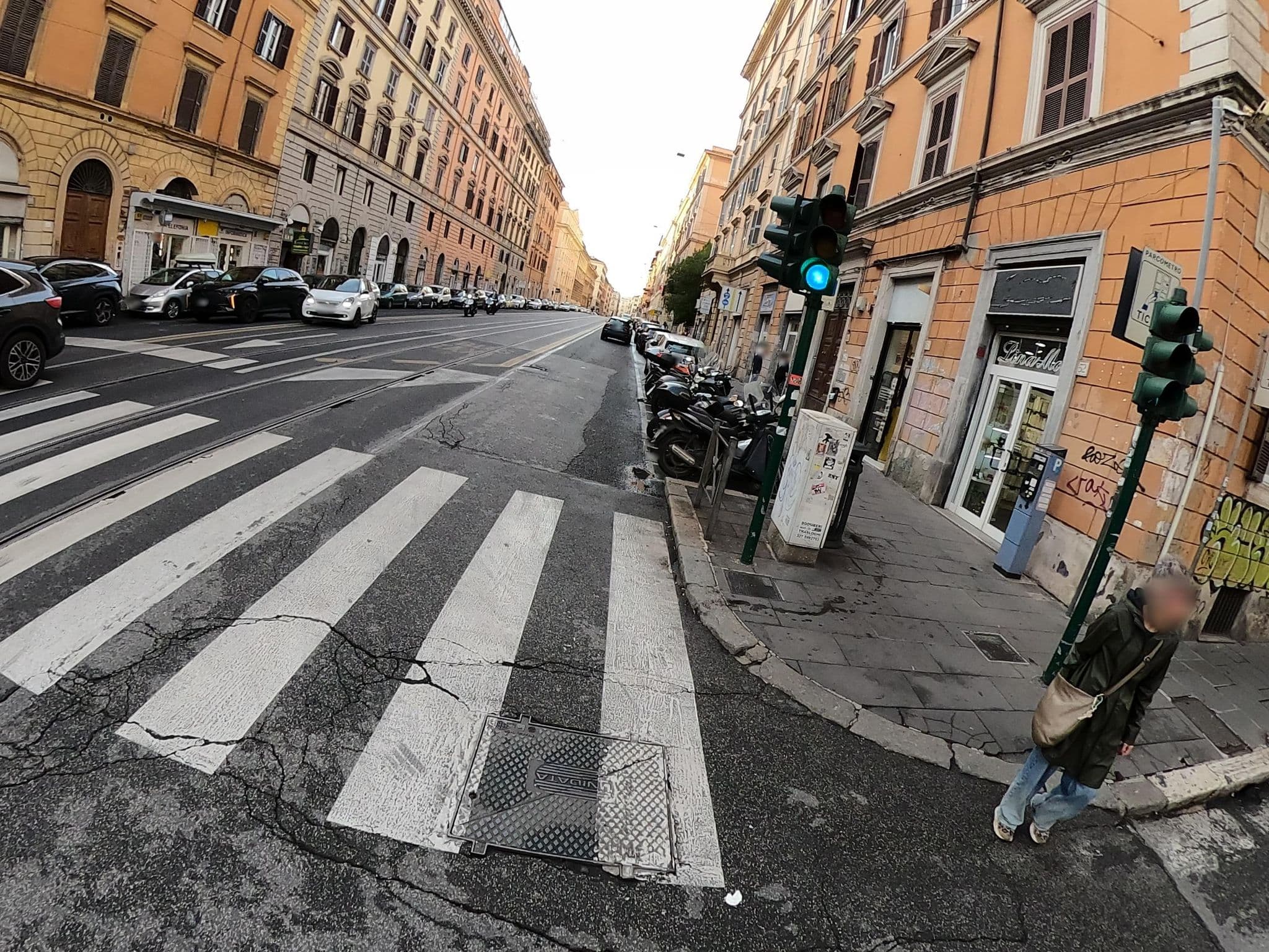 Street view near Massimo a Roma Termini, Monti — © alesarrett (CC BY-SA · Mapillary)