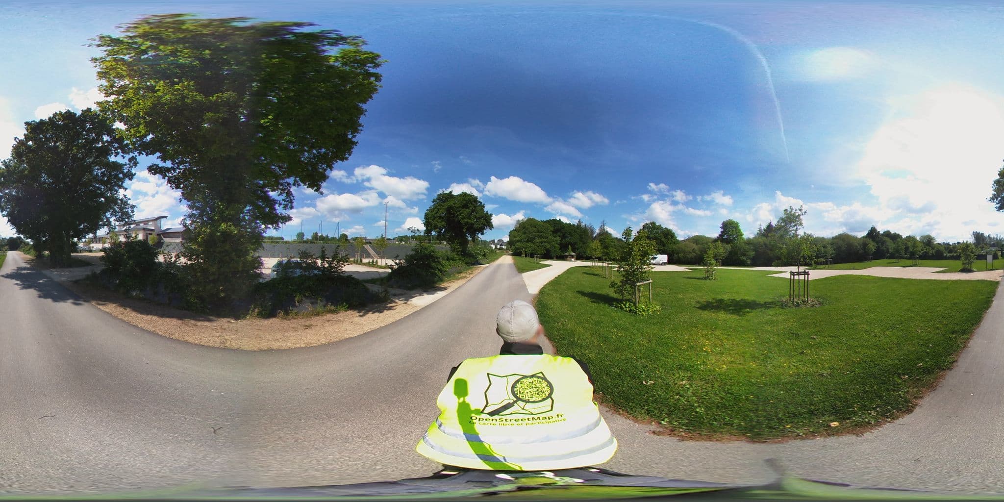 Street view near Poullaouen Aire de camping-car, Poullaouen — © ev1velodyssee (CC BY-SA · Mapillary)