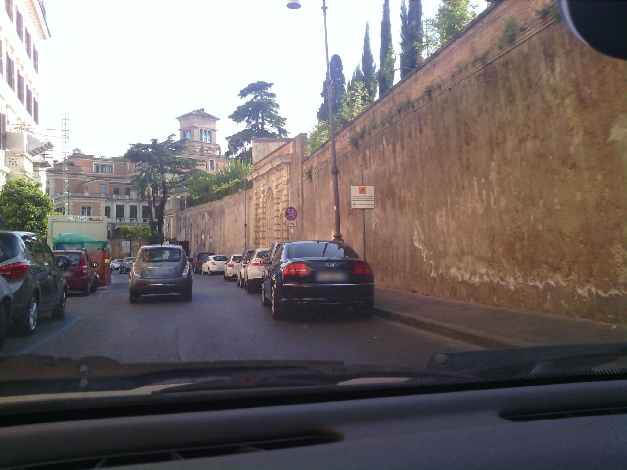 Street view near Operà Suites, Ludovisi — © giardia (CC BY-SA · Mapillary)