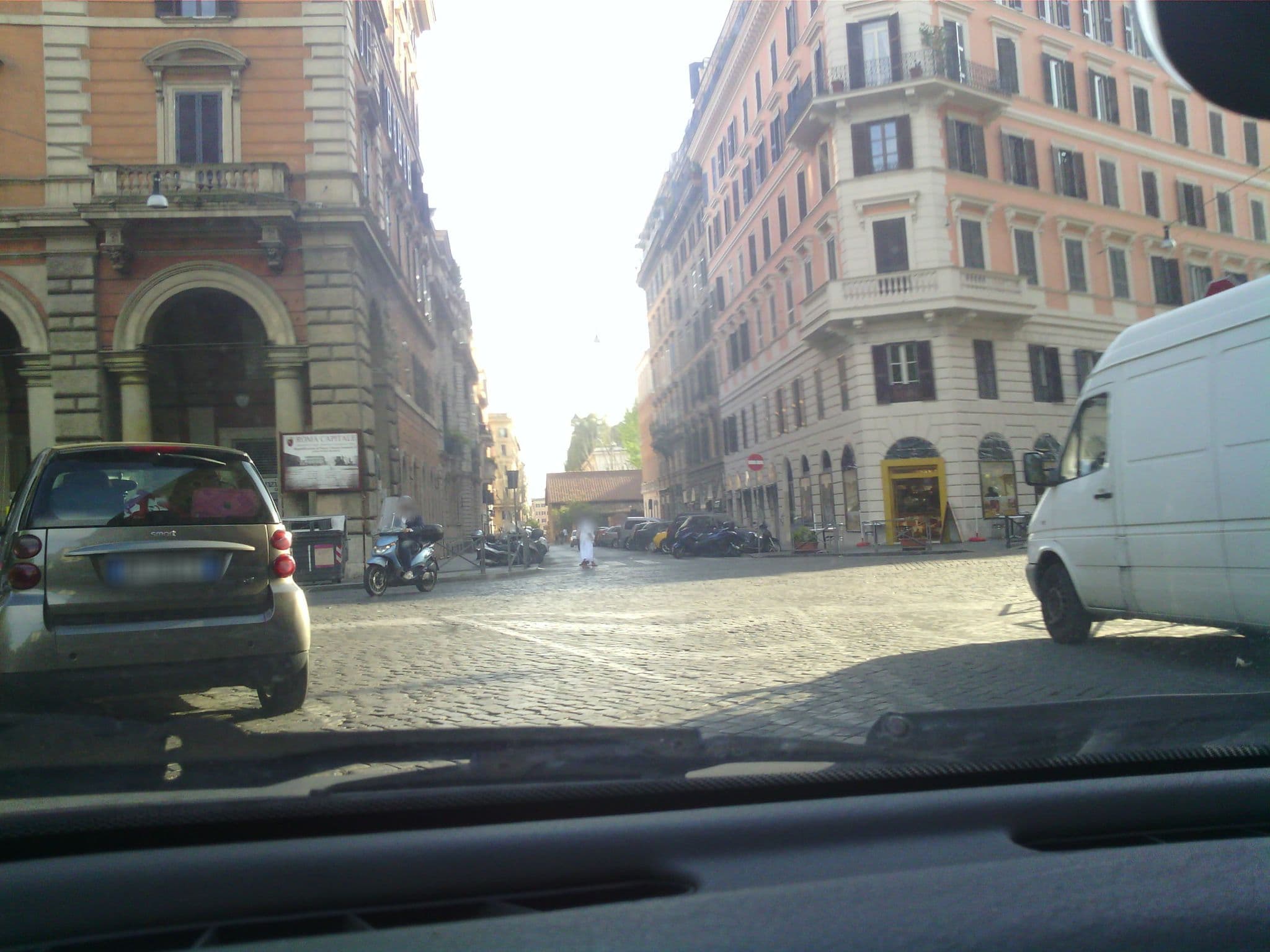 Street view near Domus Victoria Bed and Breakfast Rome, Monti — © giardia (CC BY-SA · Mapillary)