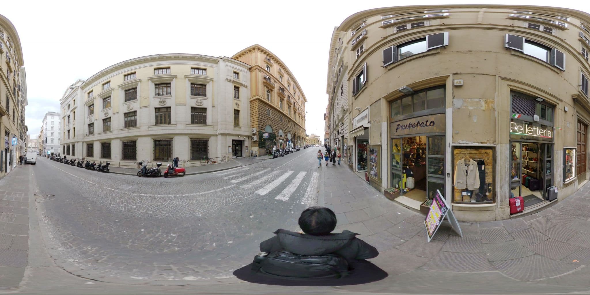 Street view near Roma Inn 2000, Monti — © akiyoshiii213 (CC BY-SA · Mapillary)