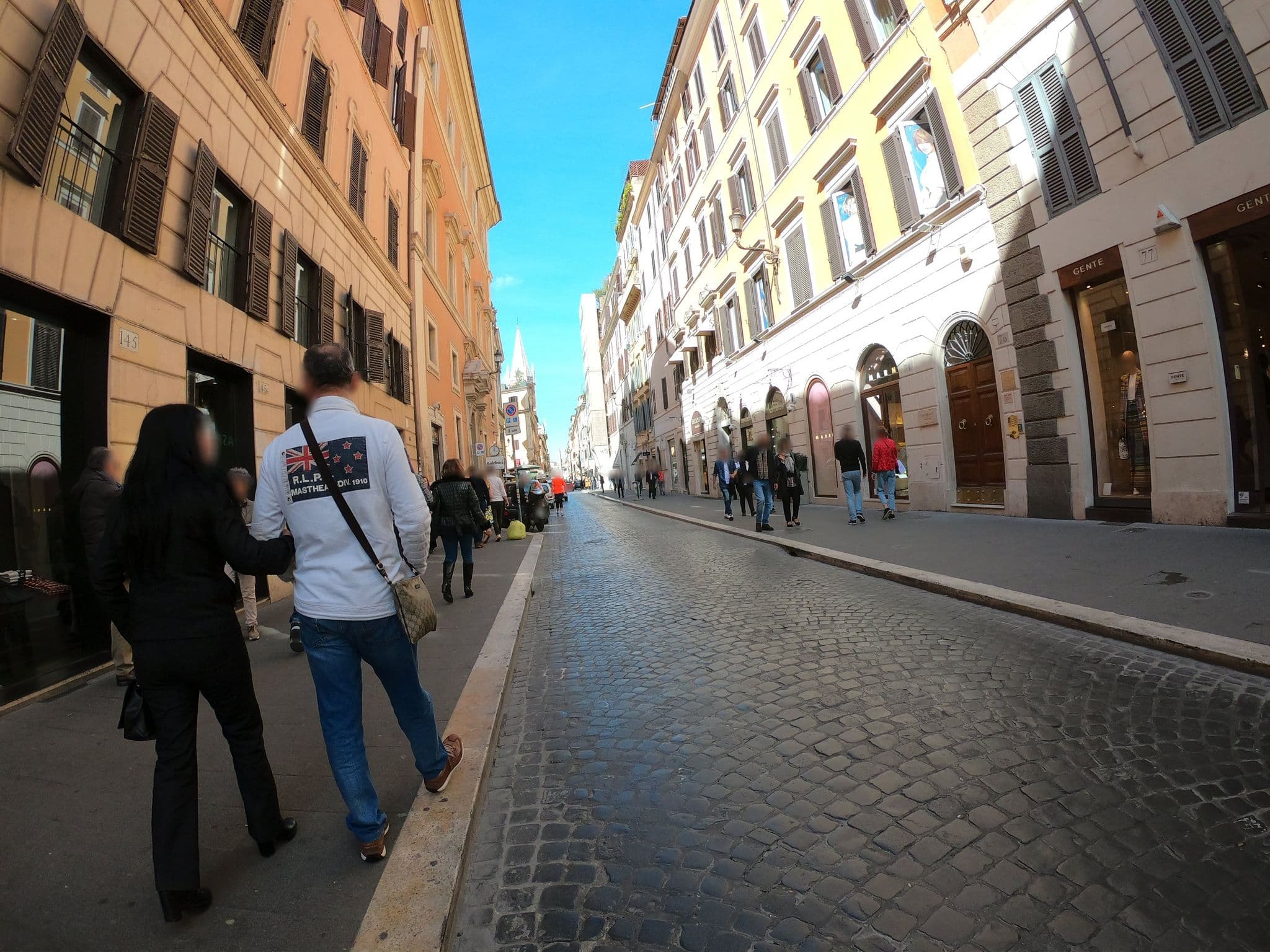 Street view near Piazza di Spagna Comfort Rooms, Campo Marzio — © richlv (CC BY-SA · Mapillary)