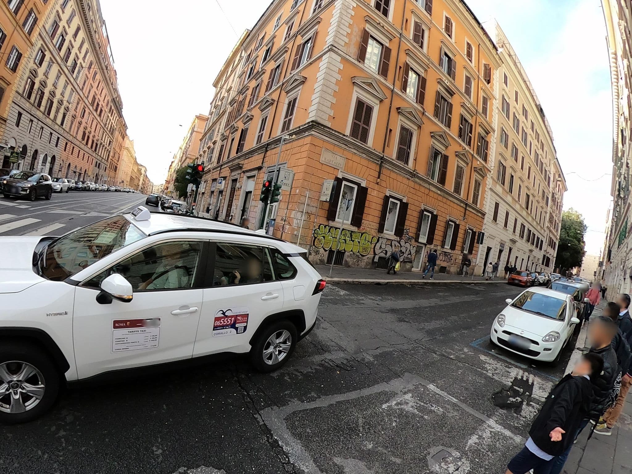 Street view near Friend House, Monti — © alesarrett (CC BY-SA · Mapillary)