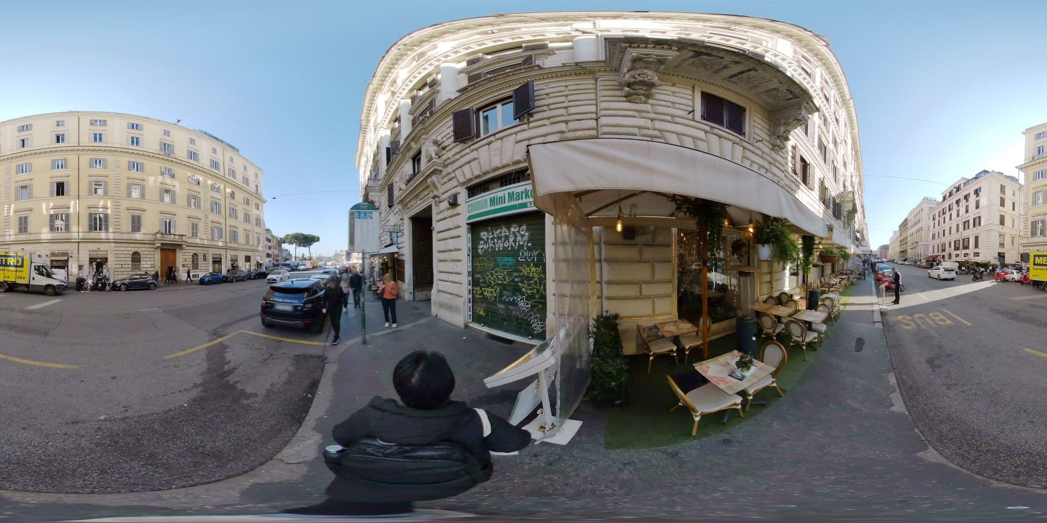 Street view near Immobiliare Royal Line SRL, Pigna — © akiyoshiii213 (CC BY-SA · Mapillary)