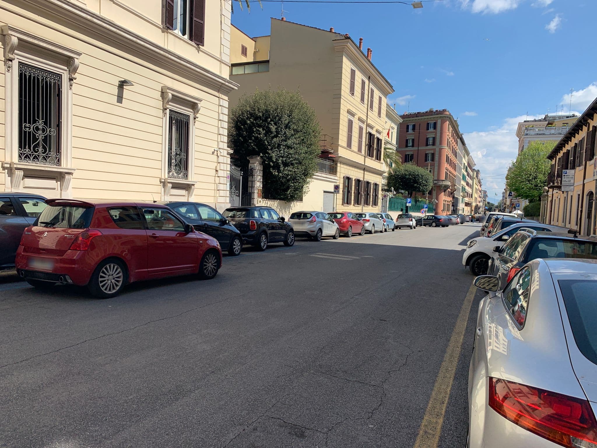Street view near Essebi Alberghi SPA, Castro Pretorio — © tordans (CC BY-SA · Mapillary)