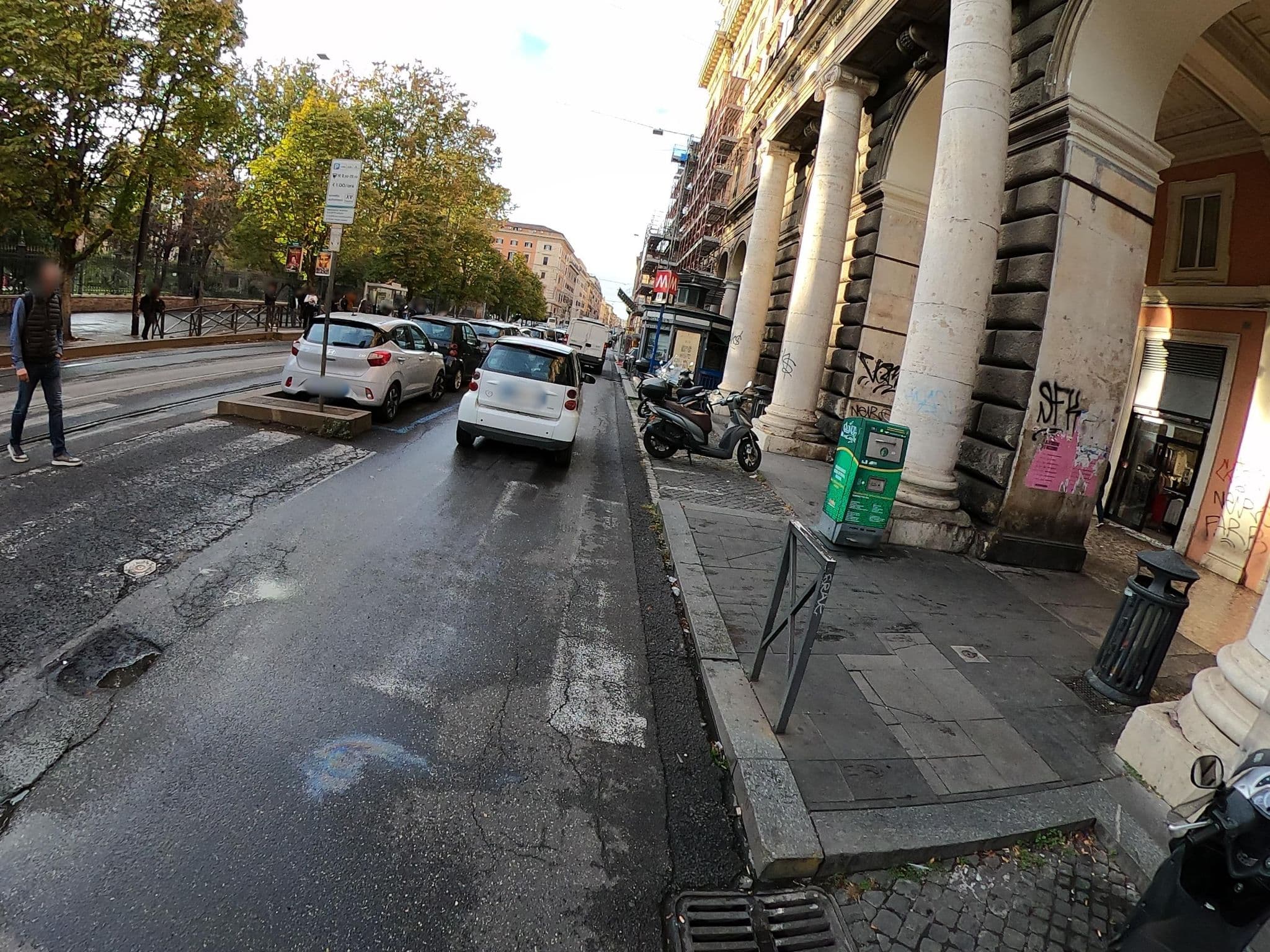 Street view near Casa Cavalcanti, Monti — © alesarrett (CC BY-SA · Mapillary)
