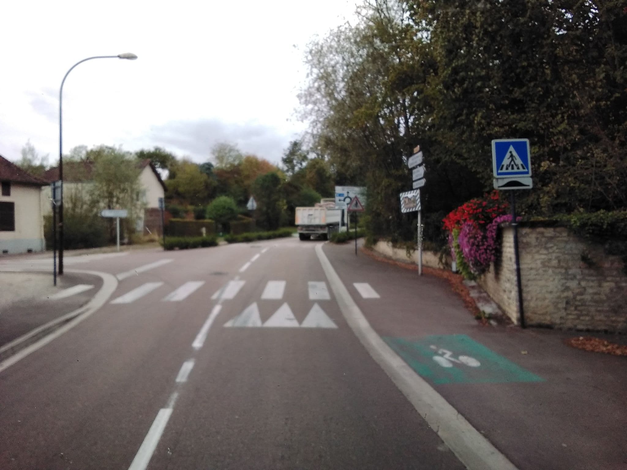 Street view near La Grapperie, Brienne-le-Château — © mprins (CC BY-SA · Mapillary)