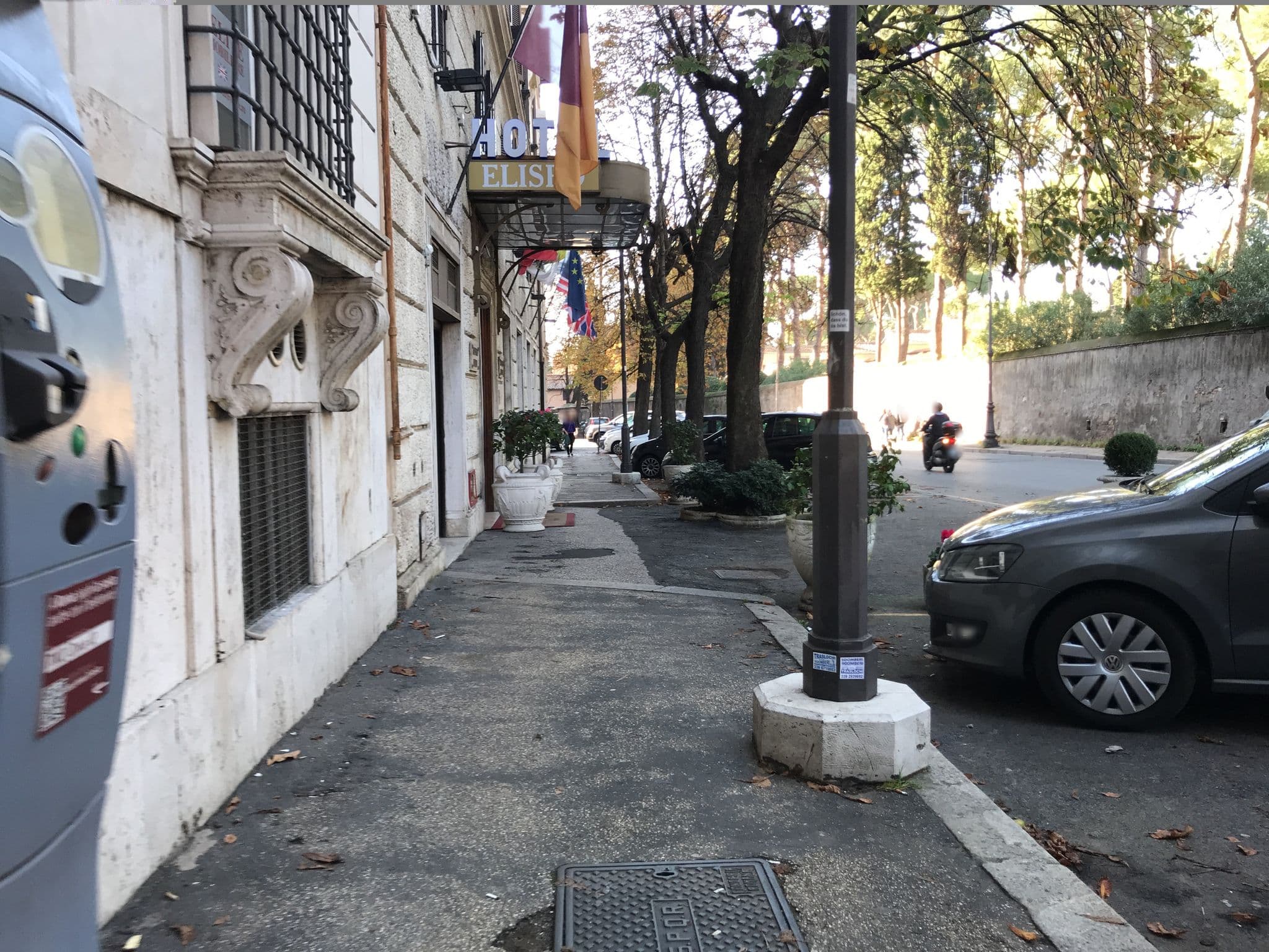 Street view near 900 Apartments, Ludovisi — © miguel_andrade (CC BY-SA · Mapillary)