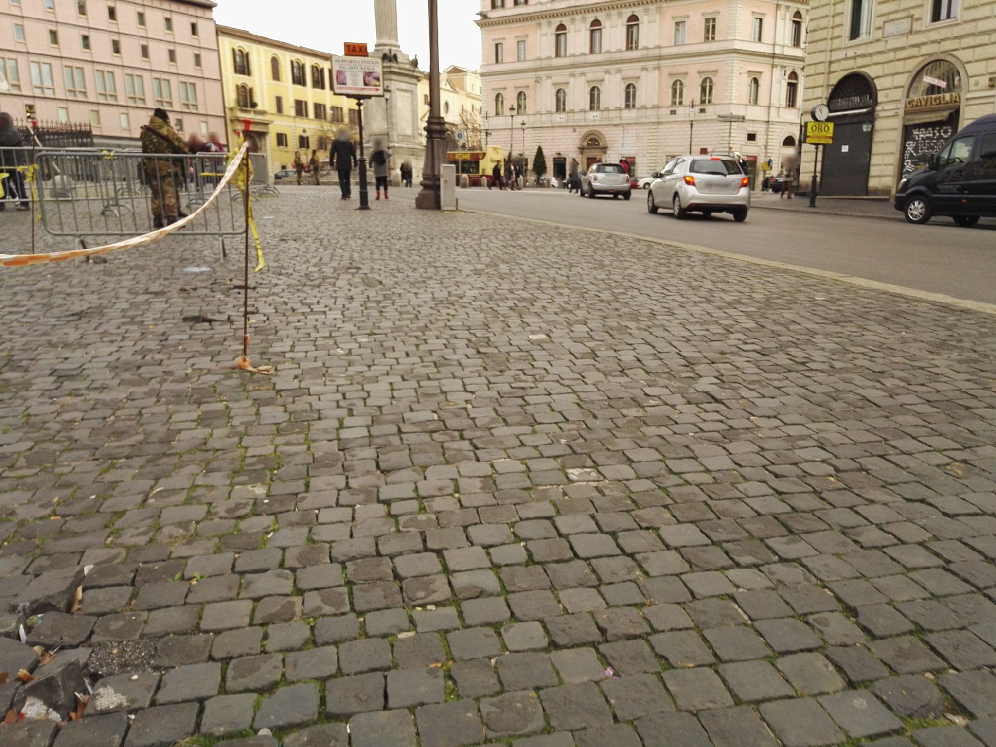 Street view near B&B Maggiore, Monti — © marcuscalabresus (CC BY-SA · Mapillary)