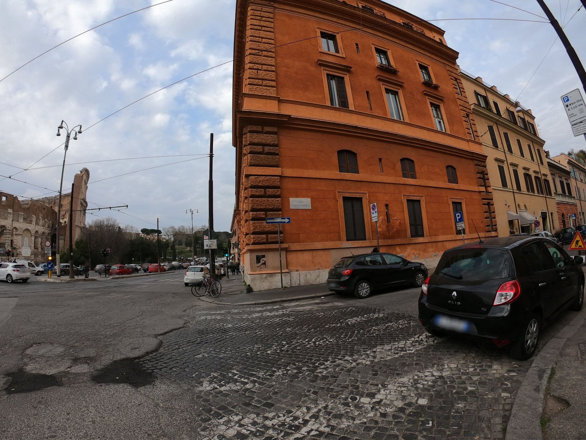Street view near Casa Vacanze Colosseo da Fernando no elevator, Celio — © richlv (CC BY-SA · Mapillary)