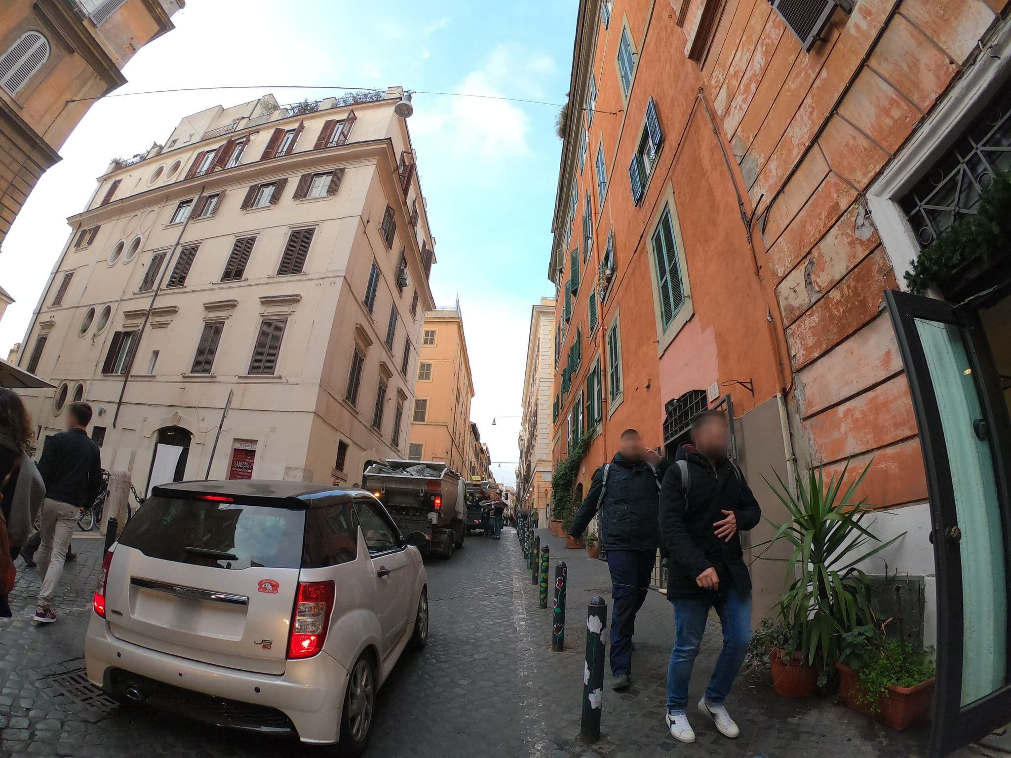 Street view near Happy Lion Apartment Rome, Pigna — © richlv (CC BY-SA · Mapillary)