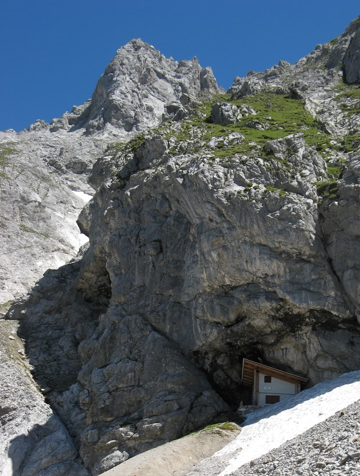 Breitenkopfhütte (via Wikimedia Commons, CC BY-SA 4.0)