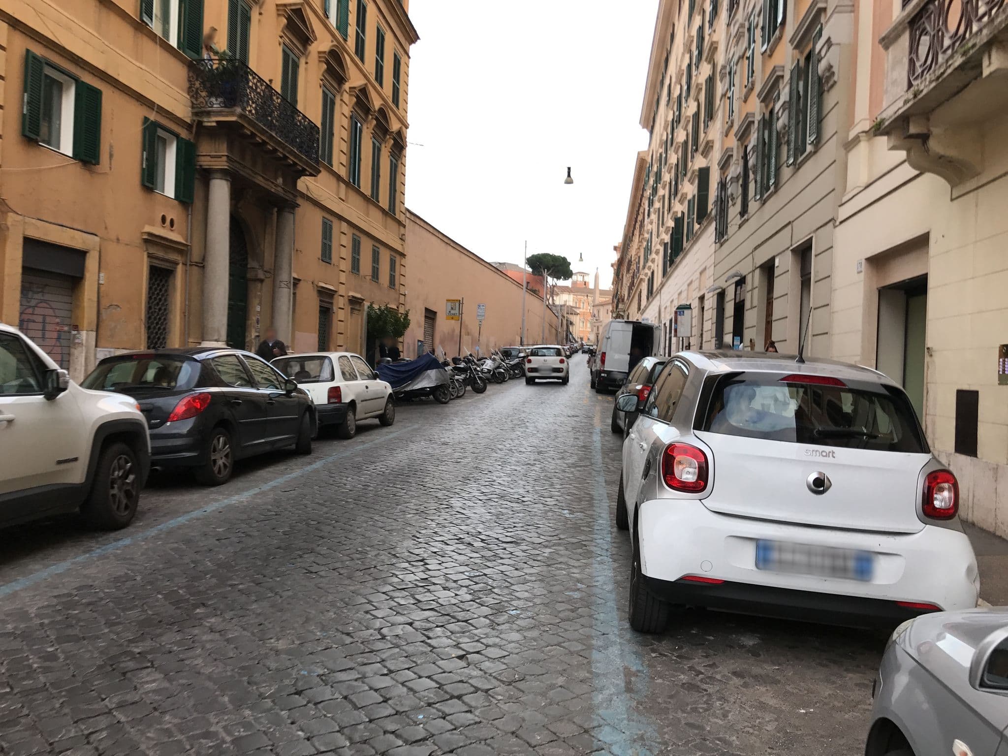 Street view near Laterano Charme, Celio — © fundacja_geolife (CC BY-SA · Mapillary)
