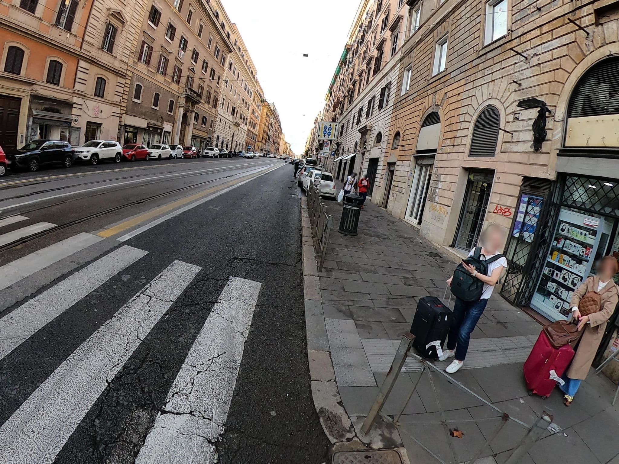 Street view near Mille Fiori, Monti — © alesarrett (CC BY-SA · Mapillary)