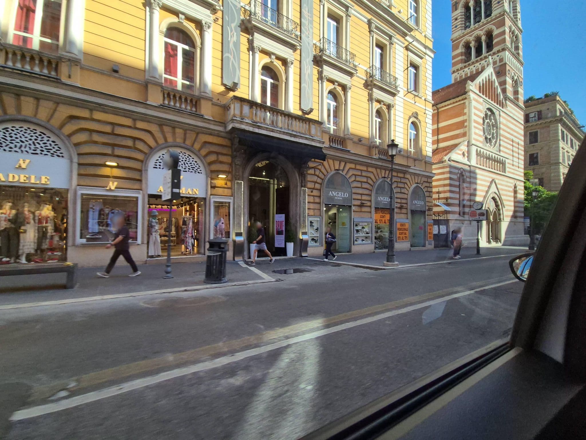Street view near La Griffe Roma MGallery Collection, Ludovisi — © omfg_notpr (CC BY-SA · Mapillary)