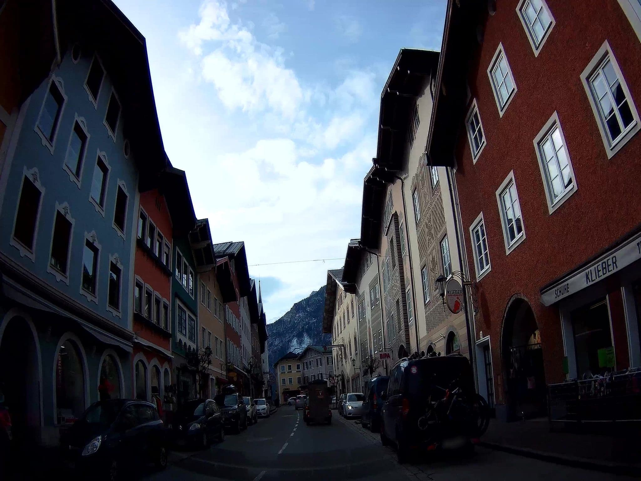 Street view near Goldener Ochs, Golling an der Salzach — © fuchserl (CC BY-SA · Mapillary)