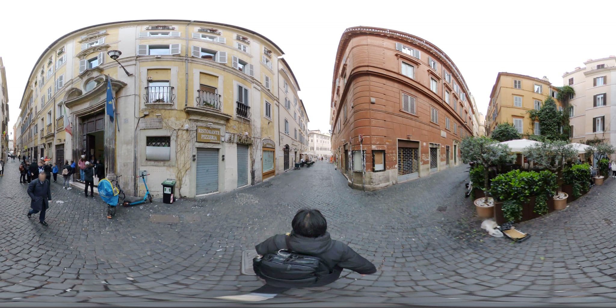 Street view near Luxury Apartment Sabina 50 mt from Trevi Fountain, Pigna — © akiyoshiii213 (CC BY-SA · Mapillary)