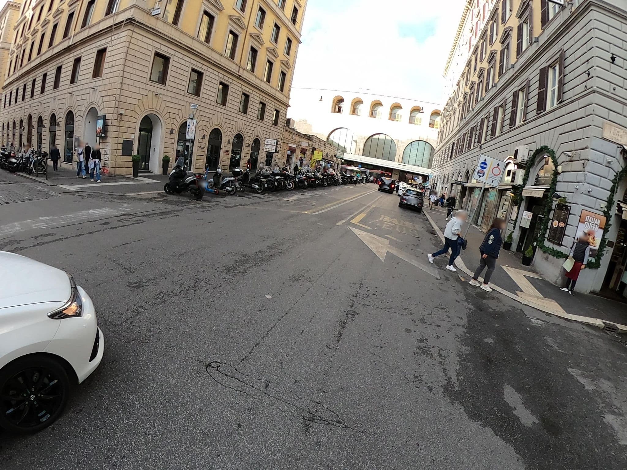 Street view near Best Place, Monti — © alesarrett (CC BY-SA · Mapillary)