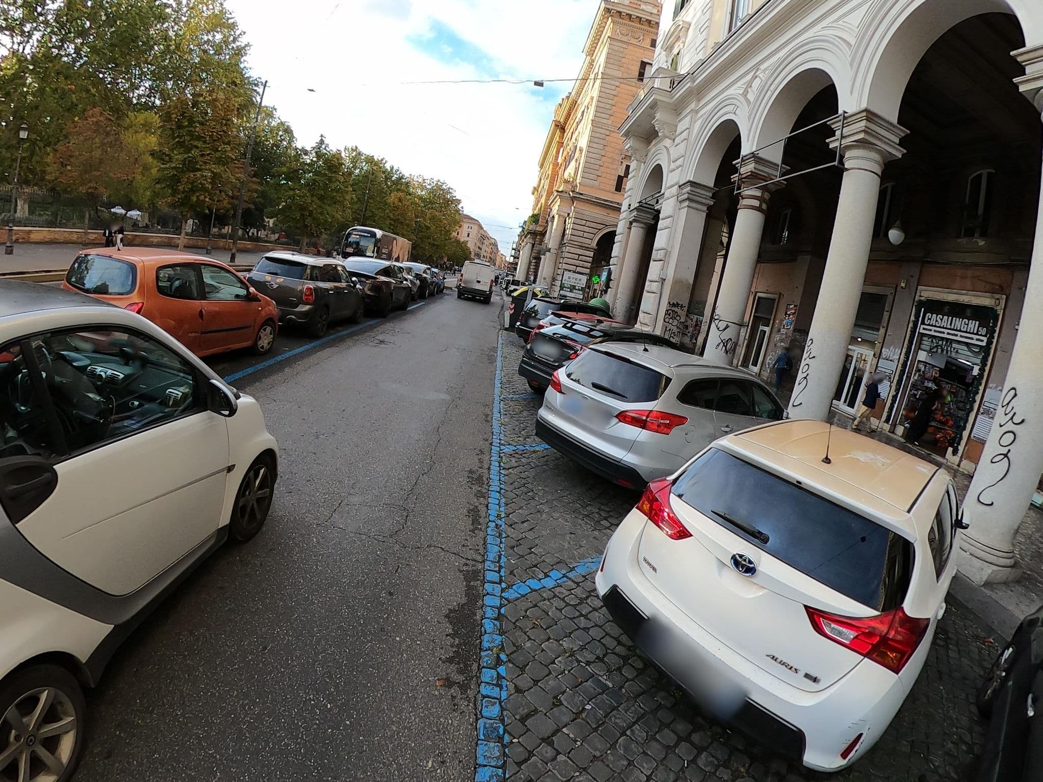 Street view near La Rose di Bi, Monti — © alesarrett (CC BY-SA · Mapillary)