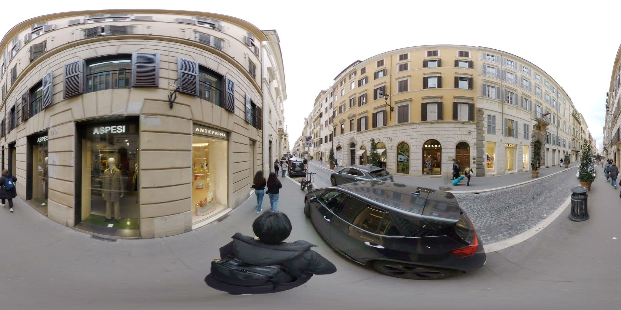 Street view near Maison Evelina, Campo Marzio — © akiyoshiii213 (CC BY-SA · Mapillary)