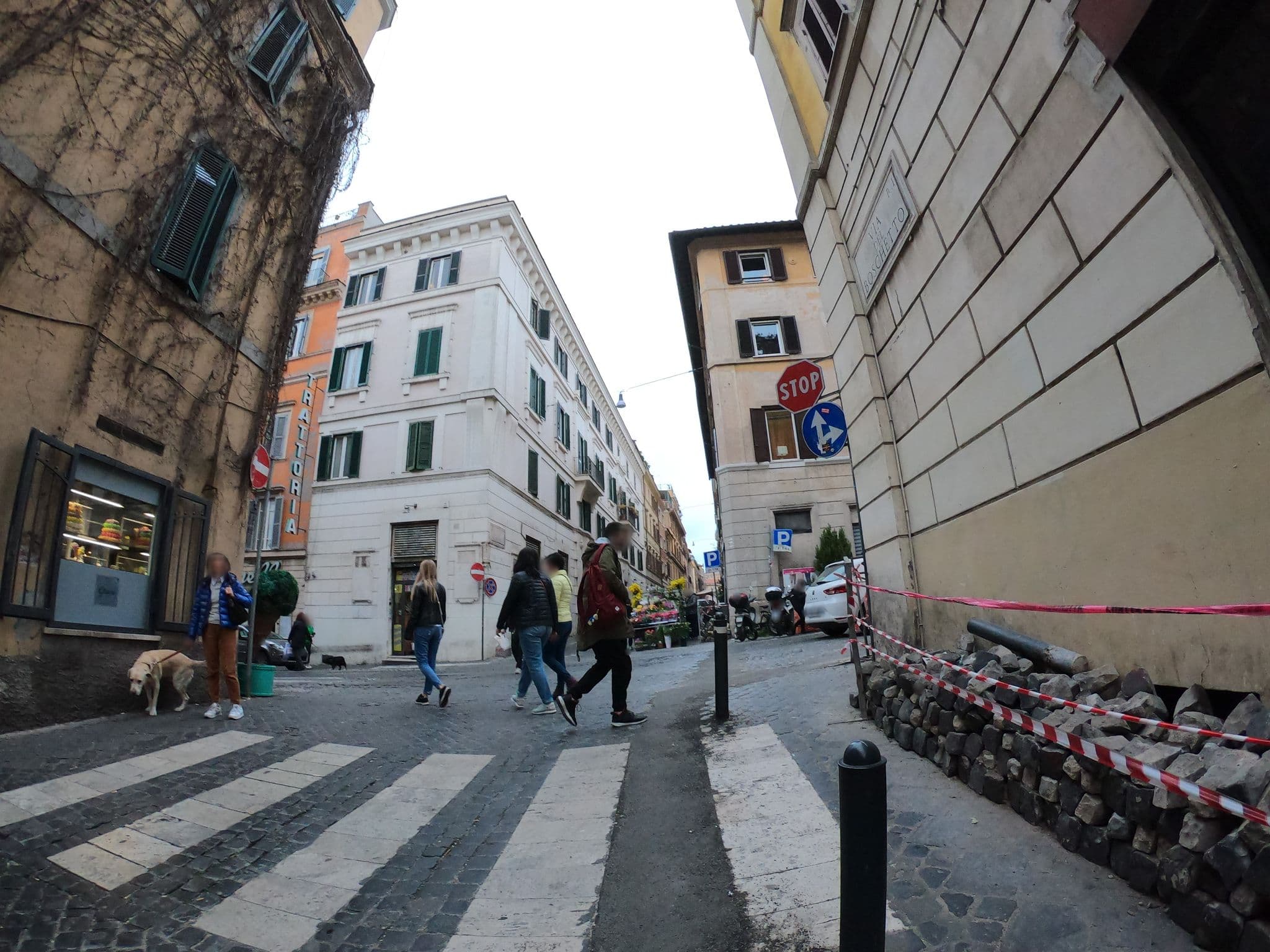 Street view near Rhome B&B Colosseo, Pigna — © richlv (CC BY-SA · Mapillary)