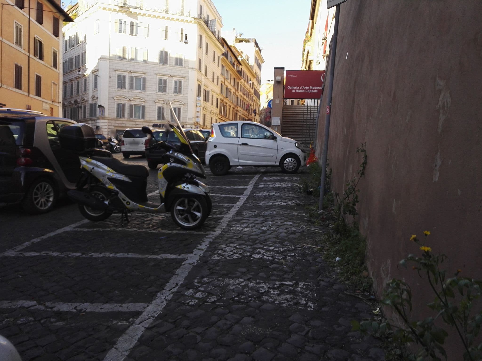 Street view near Doge Hotel Rome, Ludovisi — © marcuscalabresus (CC BY-SA · Mapillary)