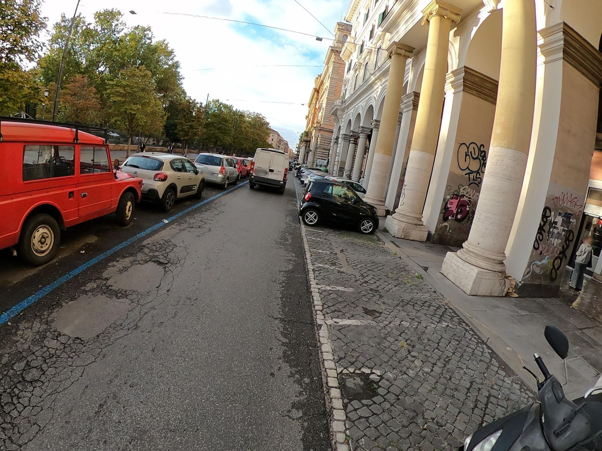 Street view near Hotel Roma Mansion 55, Monti — © alesarrett (CC BY-SA · Mapillary)