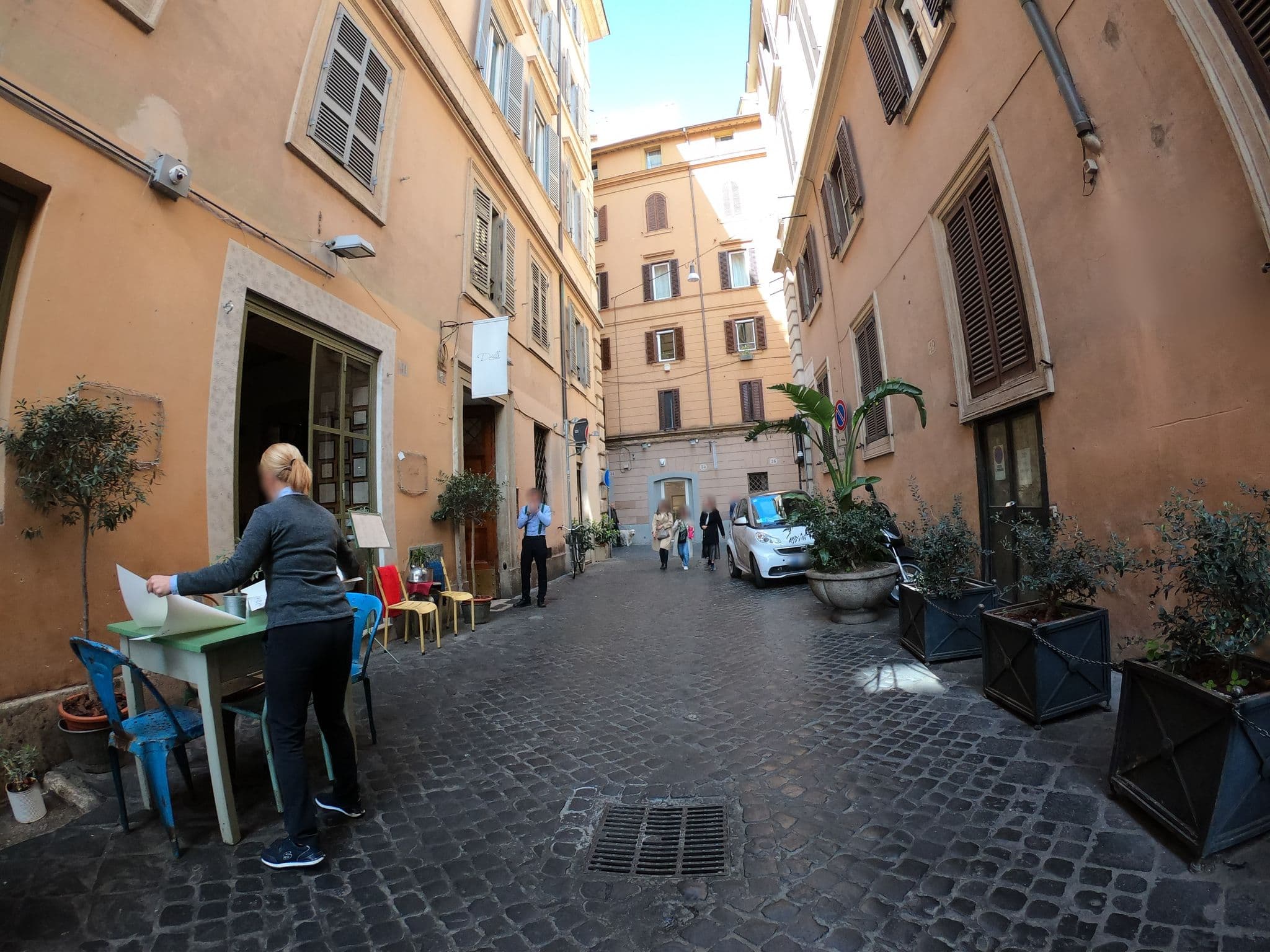 Street view near iRooms Spanish Steps, Campo Marzio — © richlv (CC BY-SA · Mapillary)