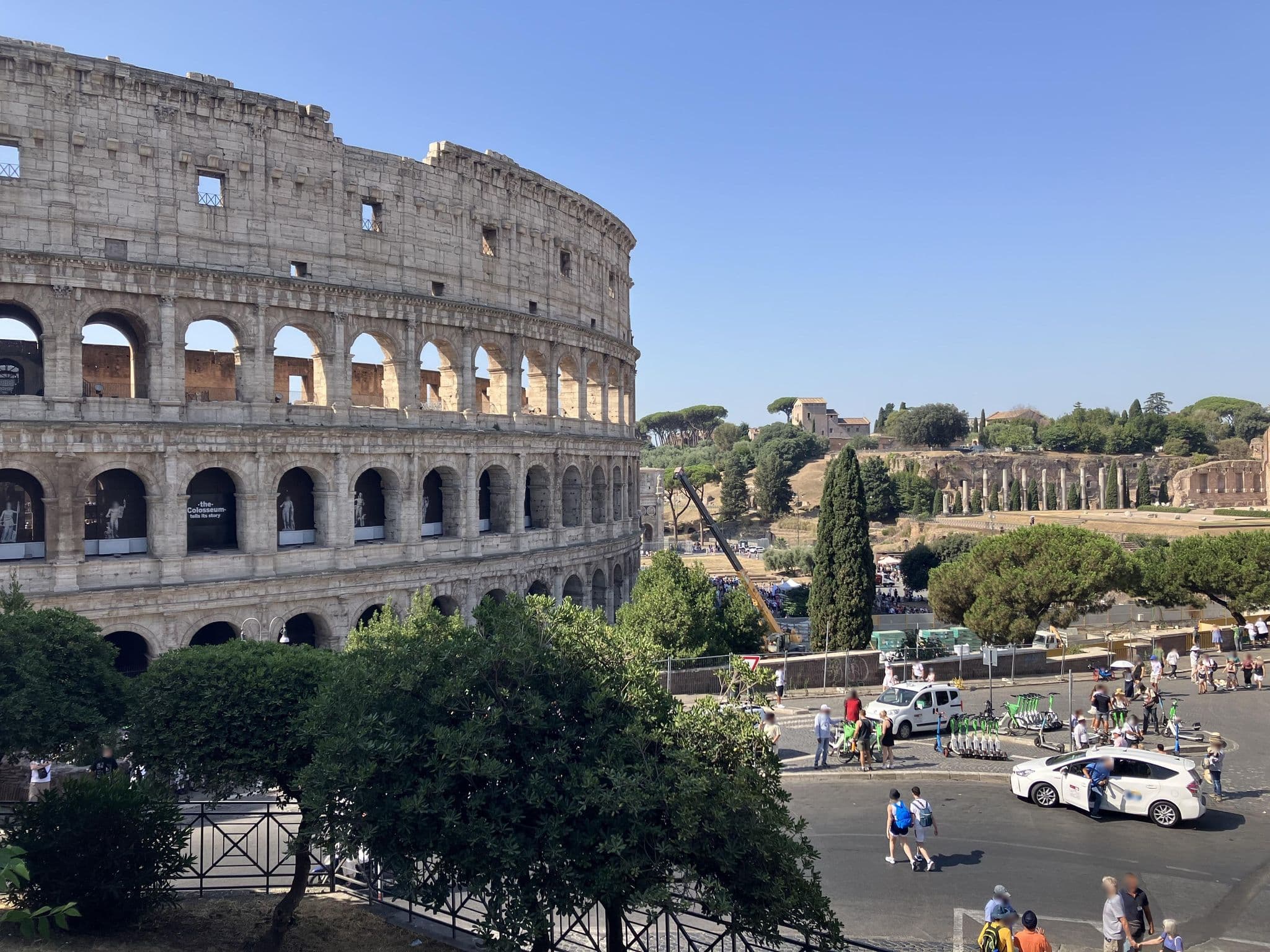 Street view near Colosseum Corner, Monti — © CasGroenigen (CC BY-SA · Mapillary)