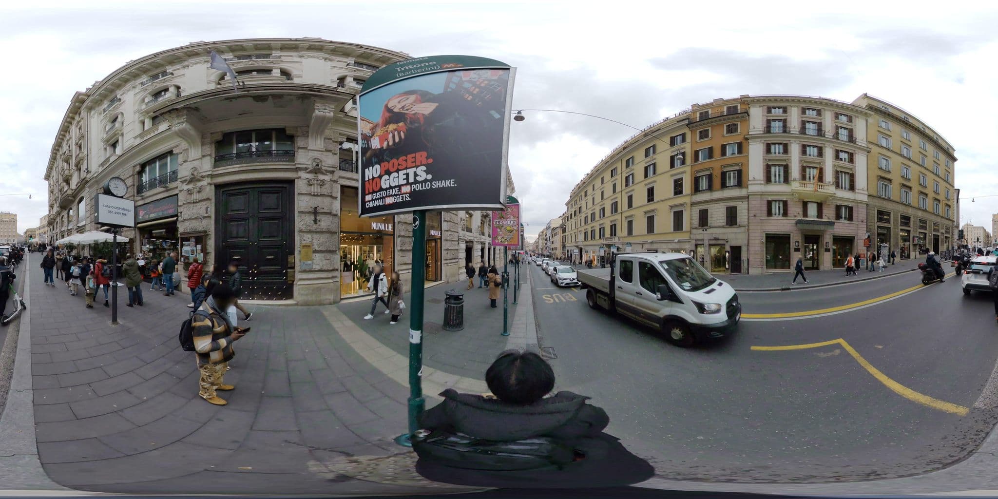 Street view near Daphne Inn di A. Bisceglie, Ludovisi — © akiyoshiii213 (CC BY-SA · Mapillary)