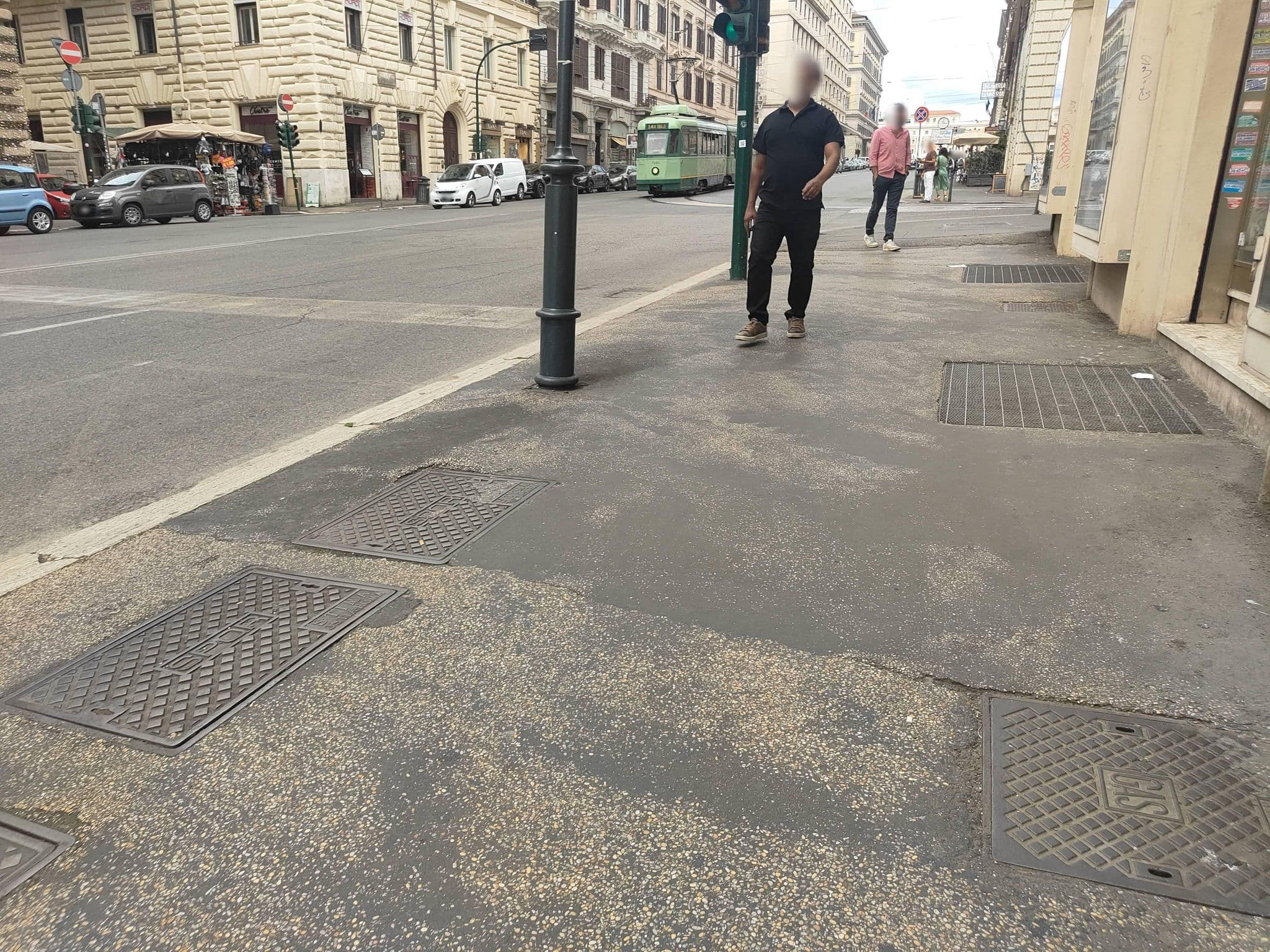 Street view near B&B Cote Rome, Monti — © omfg_notpr (CC BY-SA · Mapillary)