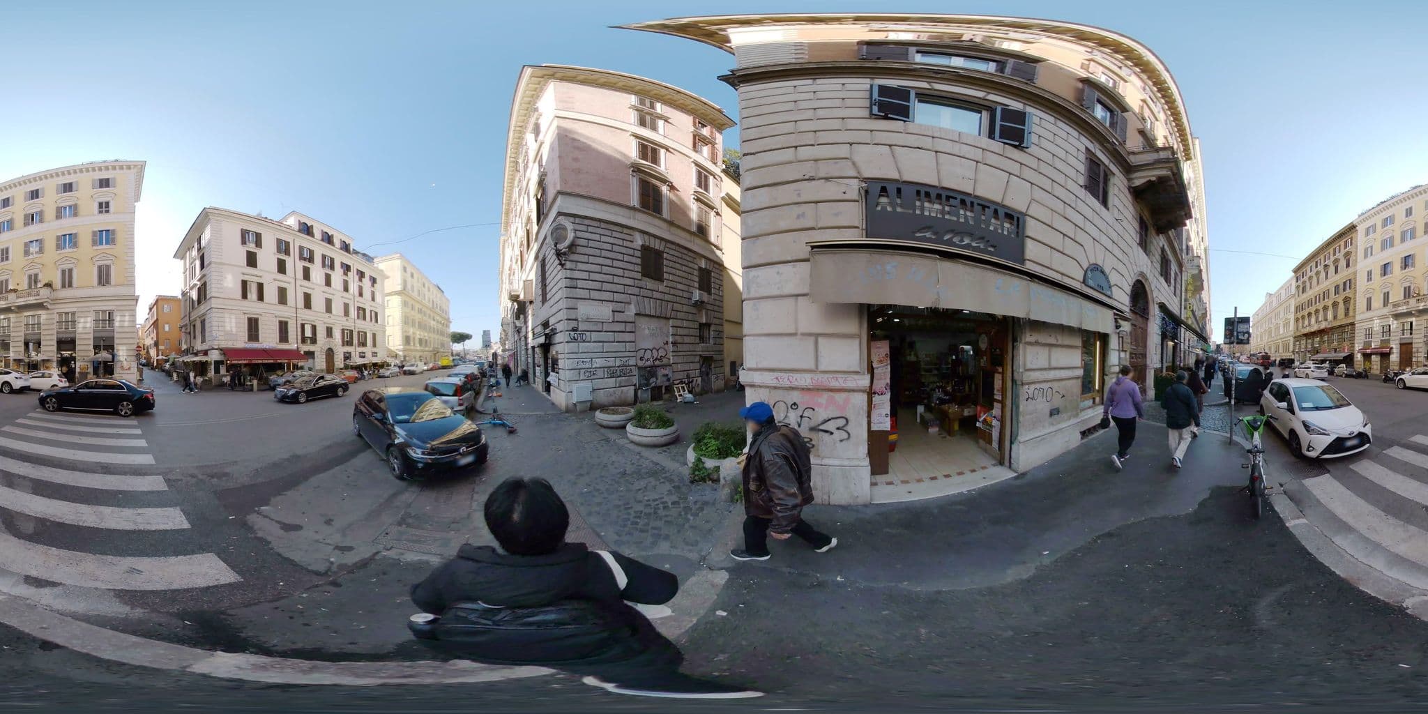 Street view near Residenza Roma Imperiale, Pigna — © akiyoshiii213 (CC BY-SA · Mapillary)