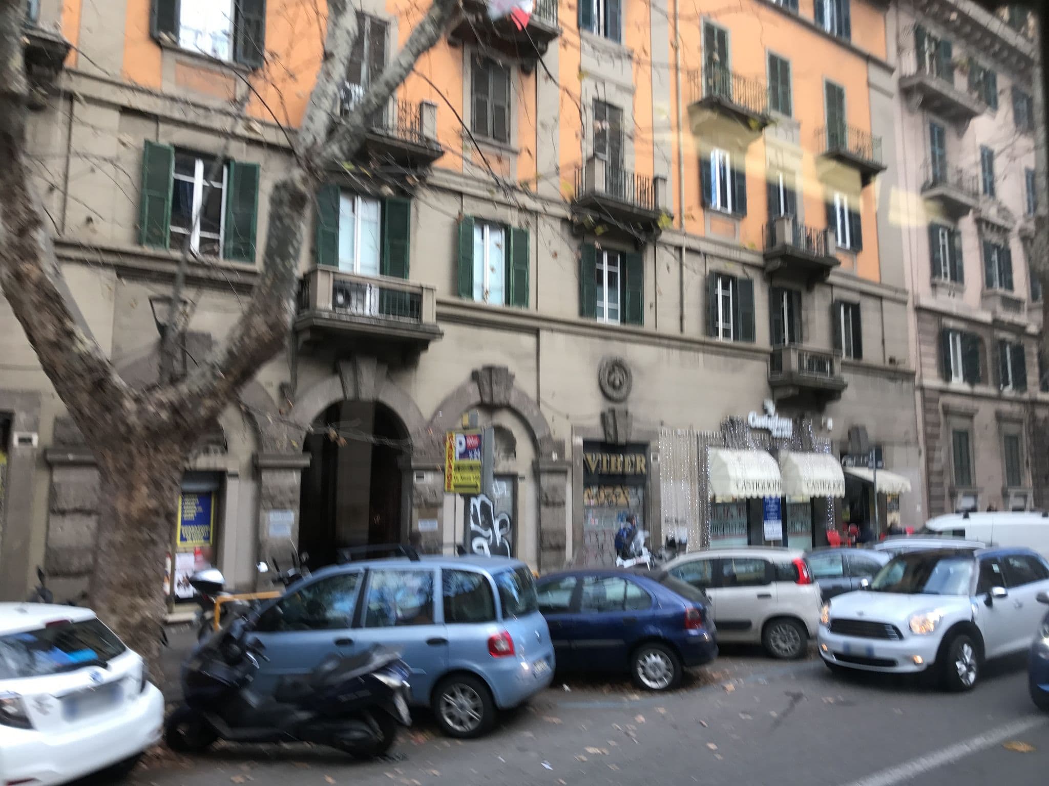 Street view near B&B Queen Meg Roma, Sallustiano — © fundacja_geolife (CC BY-SA · Mapillary)