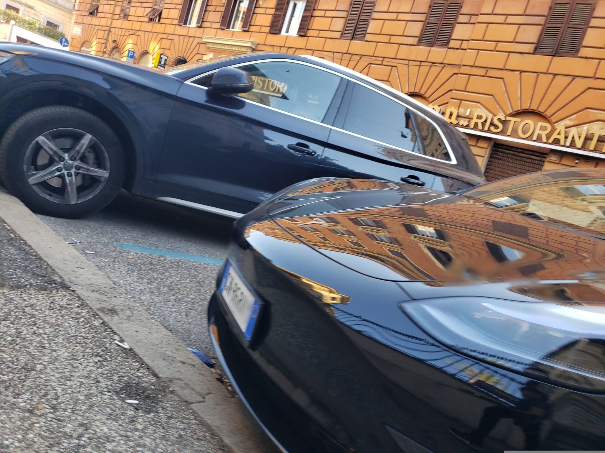 Street view near Caterina One o One - Embassy Apartment, Ludovisi — © mapfool (CC BY-SA · Mapillary)