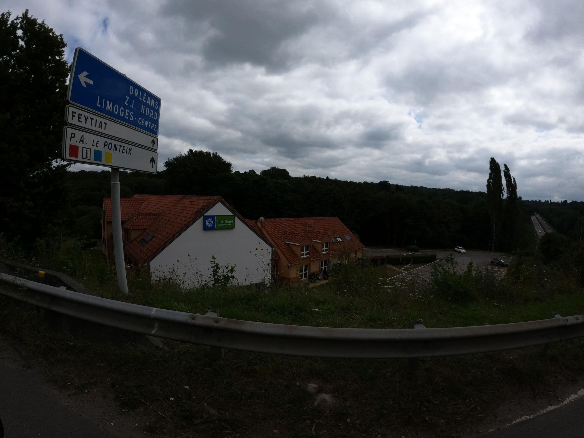Street view near Sure Hotel, Feytiat — © stephanep (CC BY-SA · Mapillary)