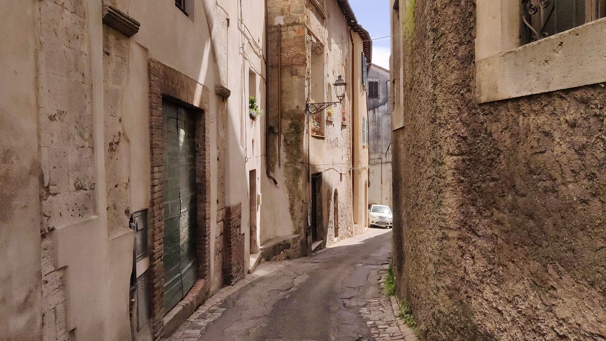 Street view near Residenza del Borgo Antico, Amelia — © arcanma (CC BY-SA · Mapillary)