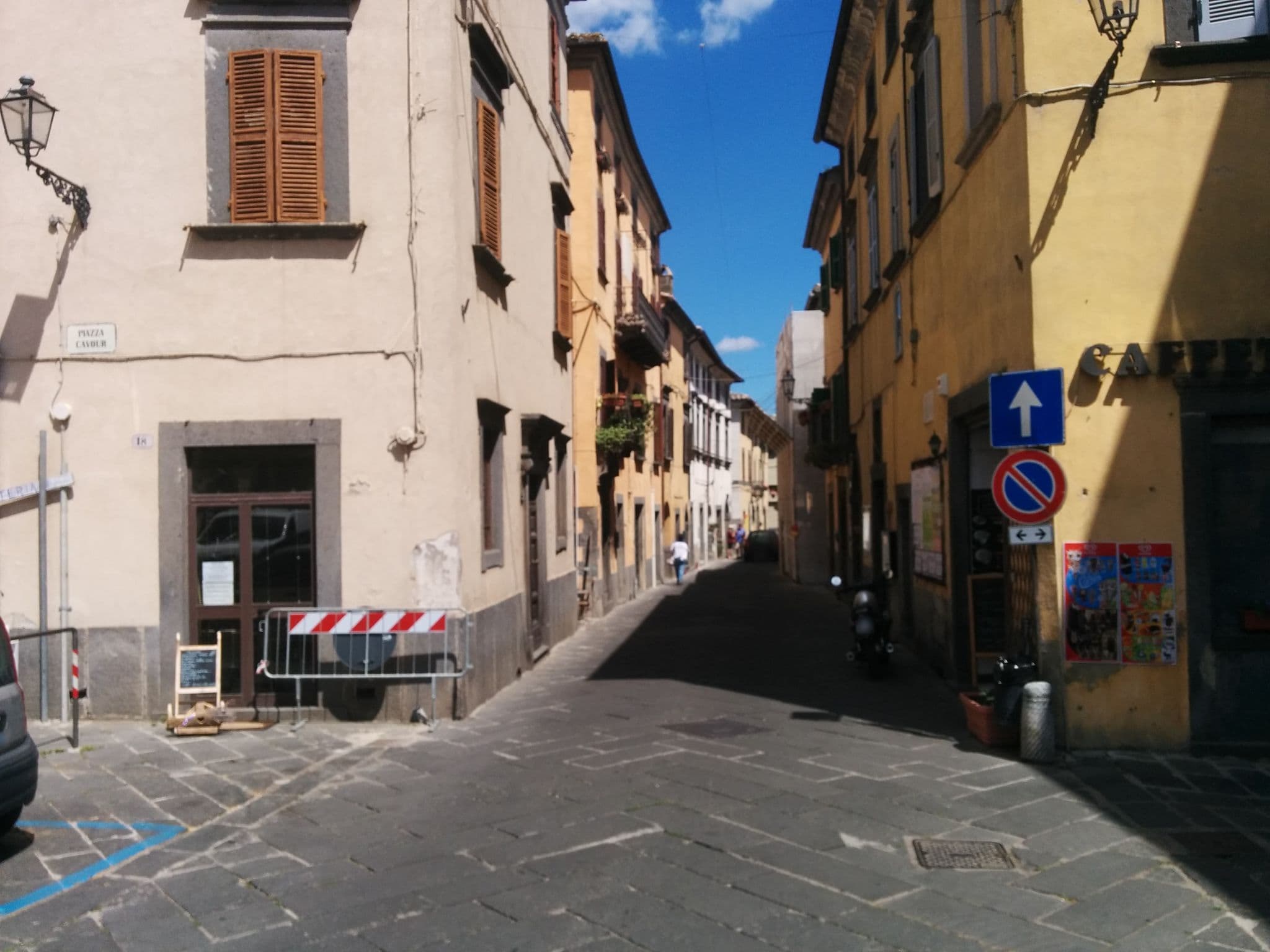 Street view near I Tulipani Olandesi, Bagnoregio — © ponossino (CC BY-SA · Mapillary)
