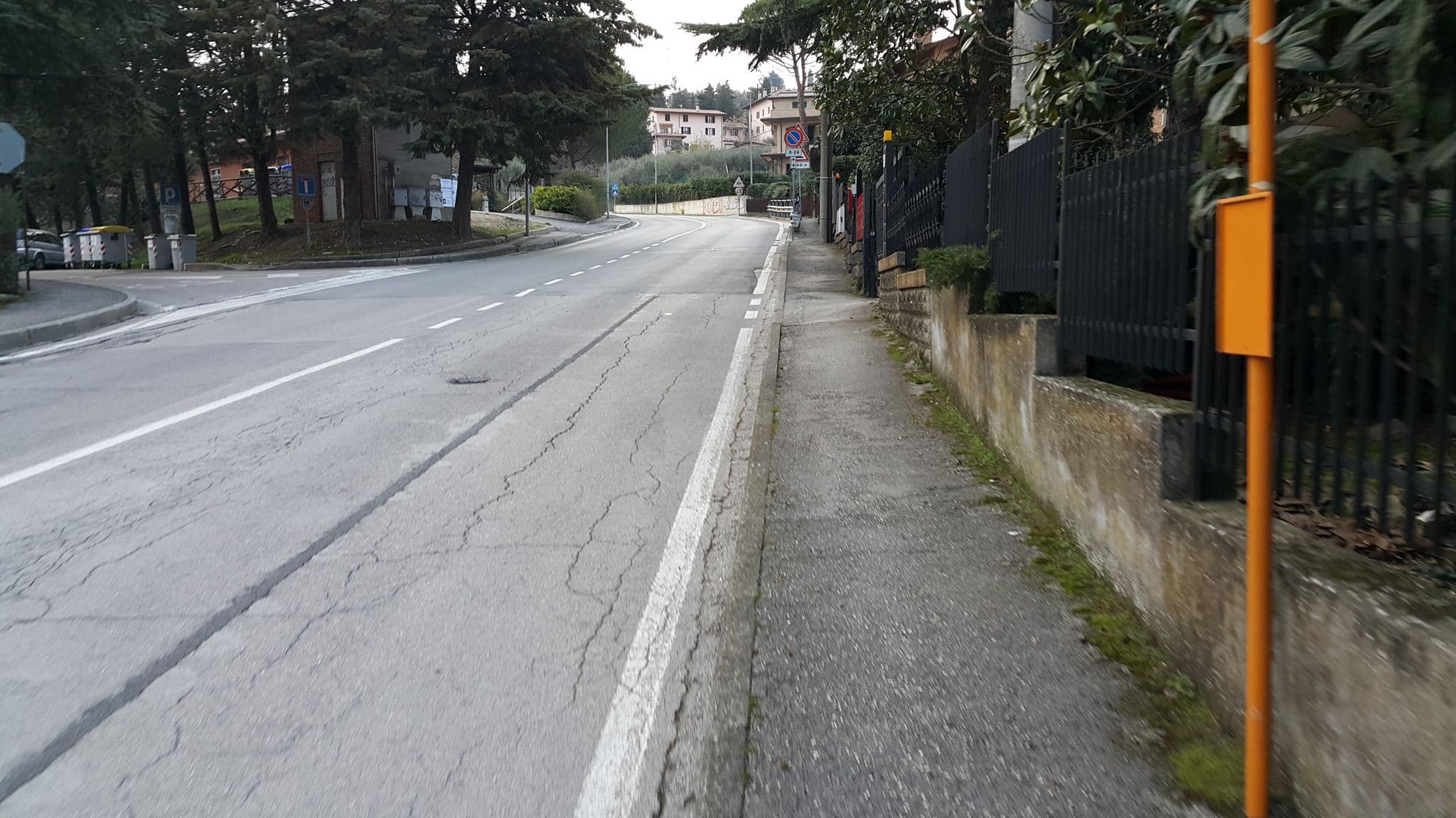 Street view near Villa Delfa, Perugia — © mukuljain (CC BY-SA · Mapillary)