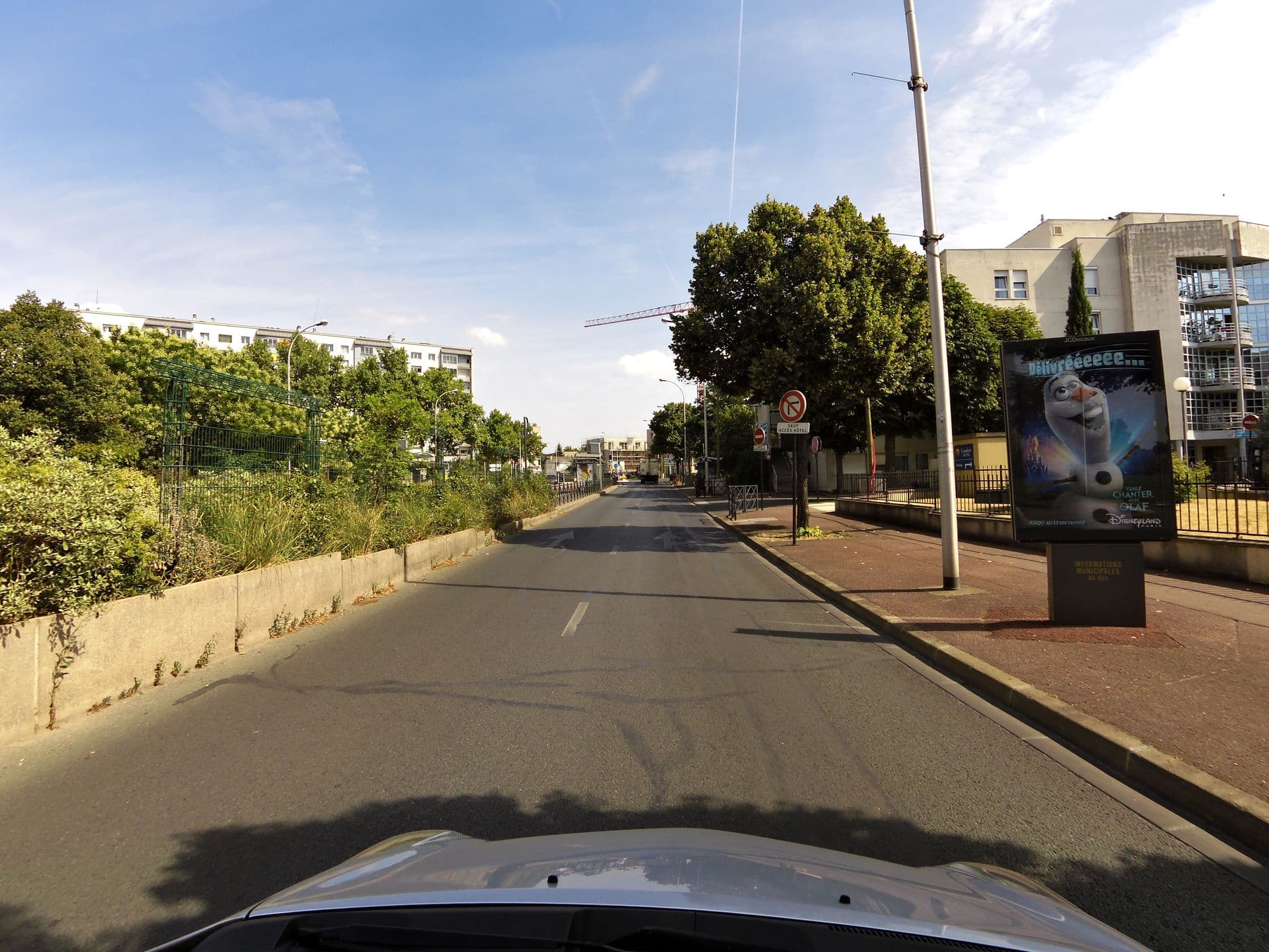 Street view near B&B HOTEL Saint-Maur Créteil, Créteil — © zors1843 (CC BY-SA · Mapillary)