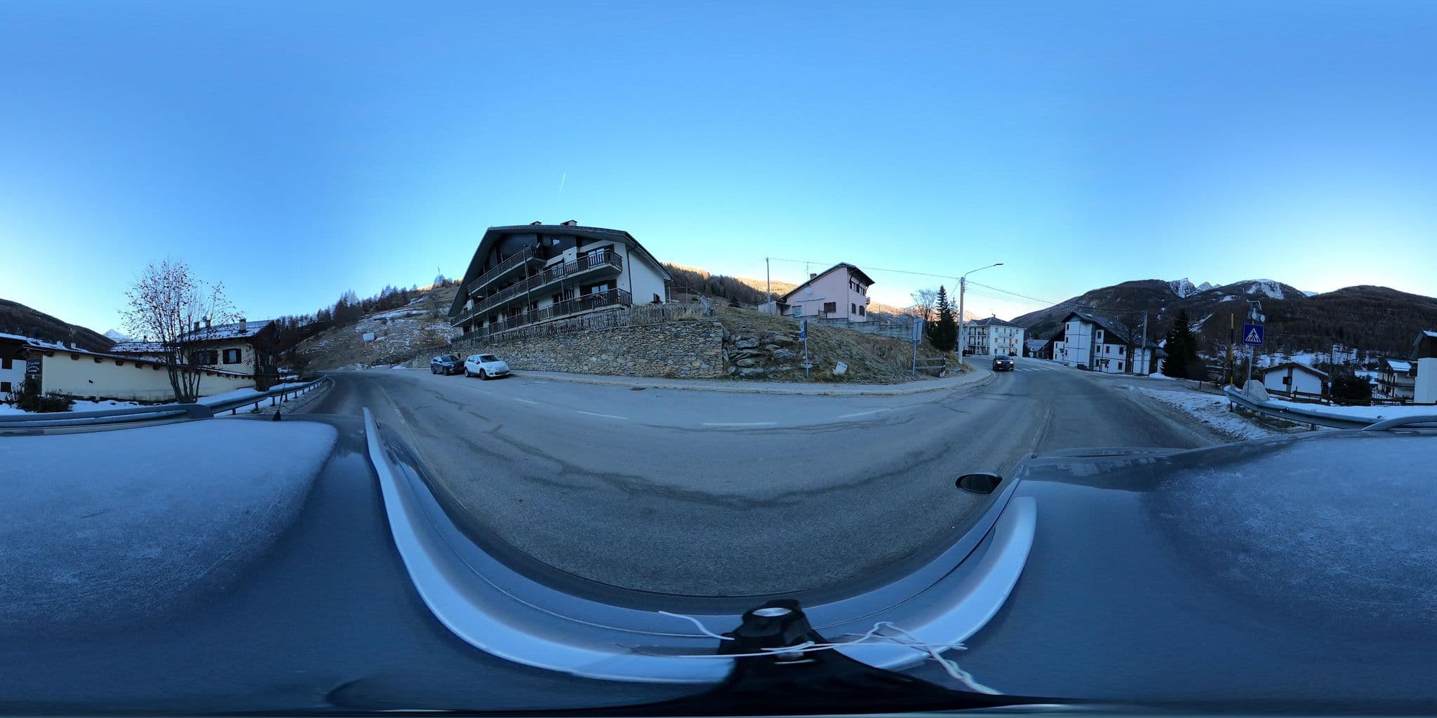 Street view near Casa Martin, Sauze d'Oulx — © canfe (CC BY-SA · Mapillary)