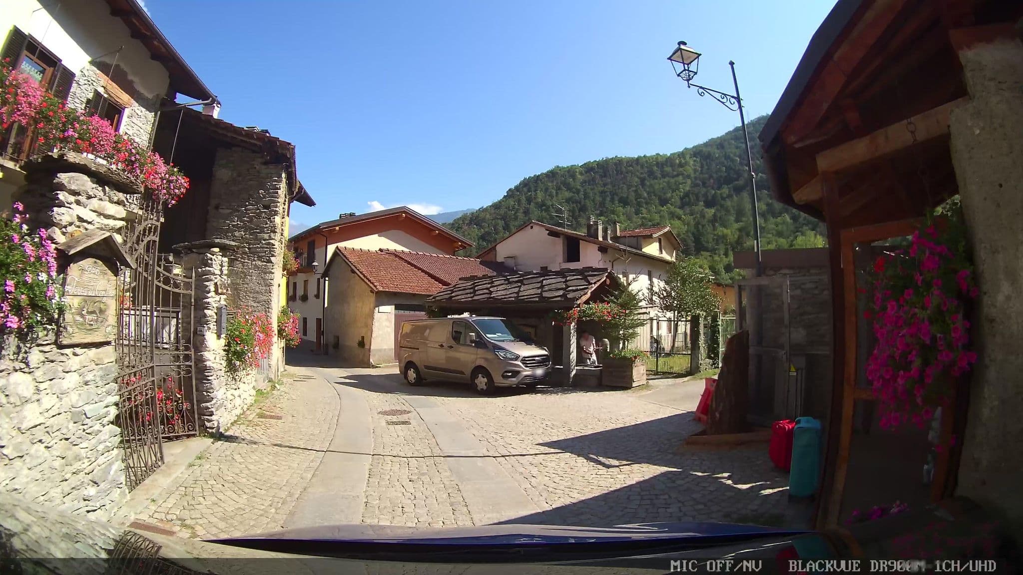 Street view near B&B Terra Di Confine, Susa — © jrachi (CC BY-SA · Mapillary)