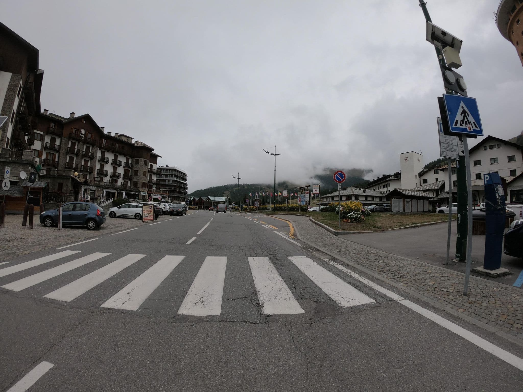 Street view near Maga SRL, Sauze d'Oulx — © joostjakob (CC BY-SA · Mapillary)