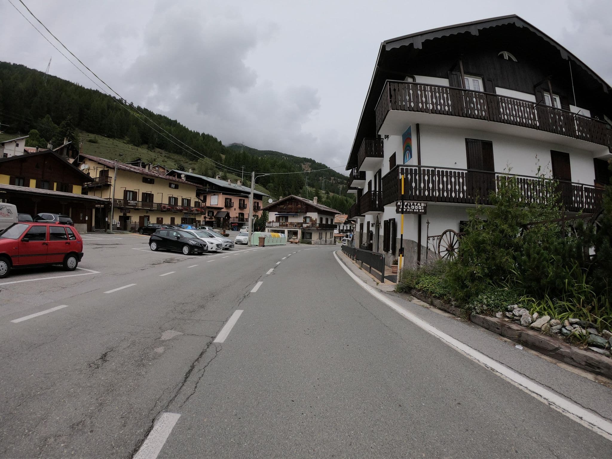 Street view near Casa Bert, Sauze d'Oulx — © joostjakob (CC BY-SA · Mapillary)
