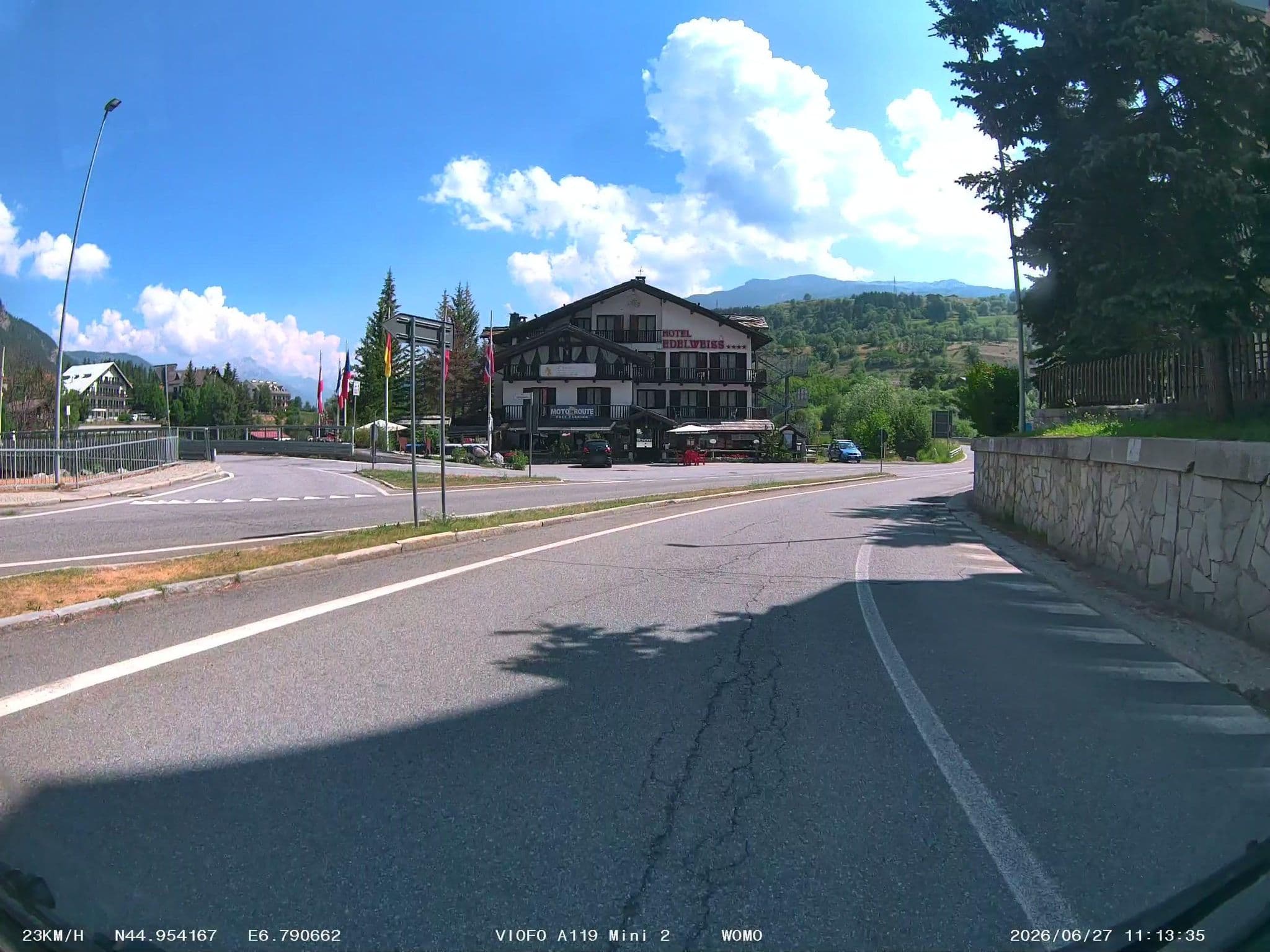Street view near Les Alpes SRL, Oulx — © soulcover (CC BY-SA · Mapillary)