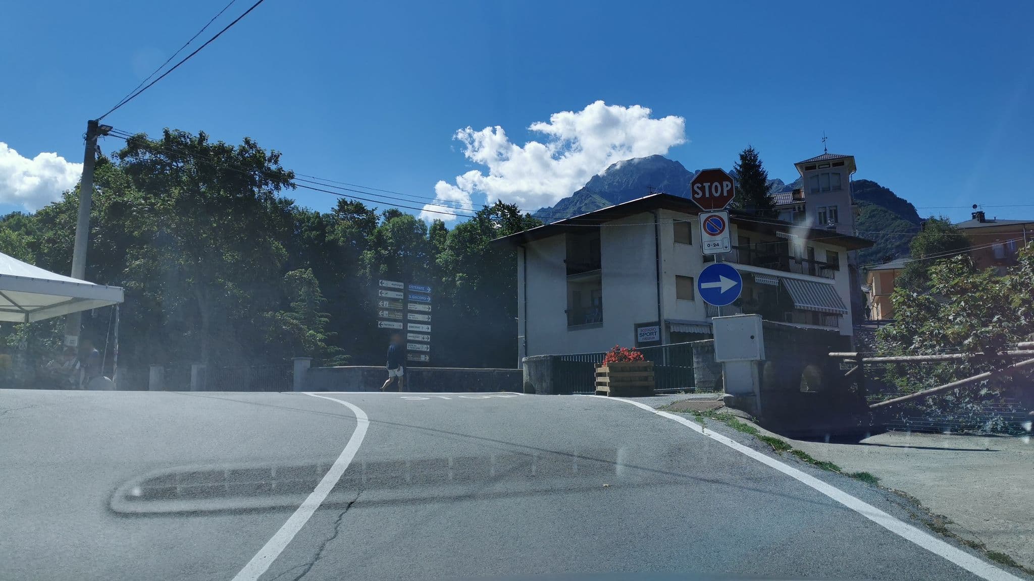 Street view near Albergo Ristorante Pagarì, Roccavione — © canfe (CC BY-SA · Mapillary)