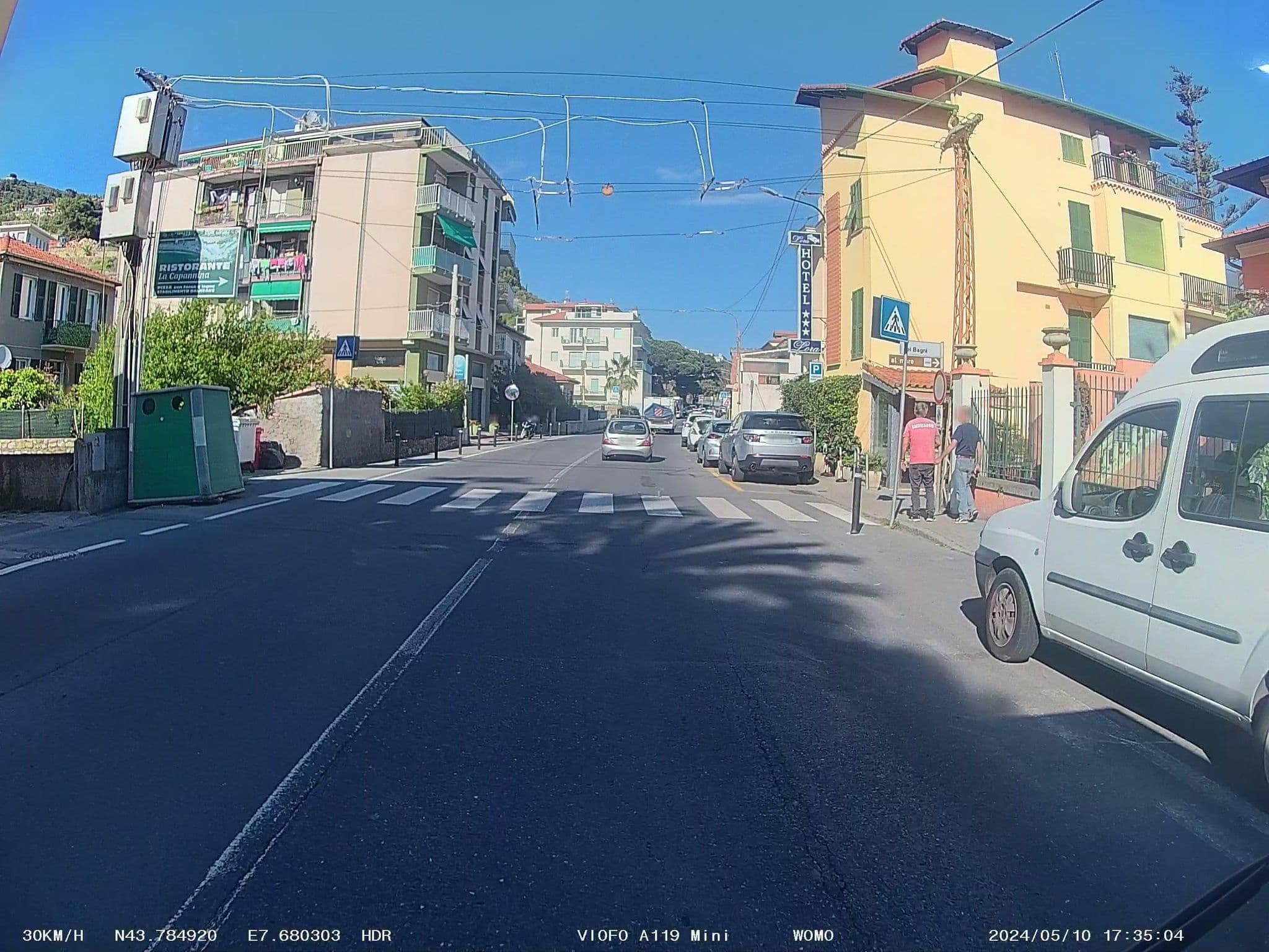 Street view near Bagni La Capannina, Bordighera — © soulcover (CC BY-SA · Mapillary)