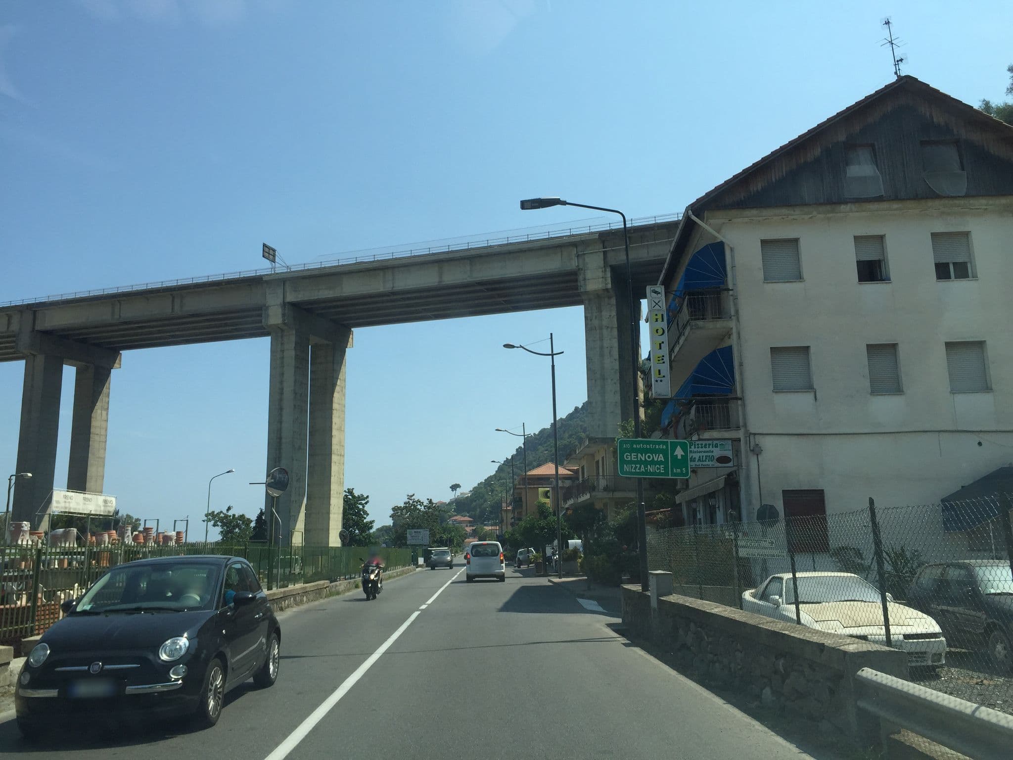 Street view near Hotel Del Ponte, Camporosso — © jesolem (CC BY-SA · Mapillary)